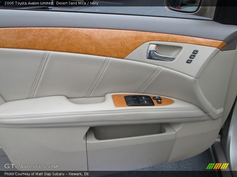 Desert Sand Mica / Ivory 2006 Toyota Avalon Limited