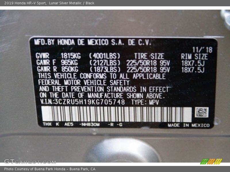 Lunar Silver Metallic / Black 2019 Honda HR-V Sport