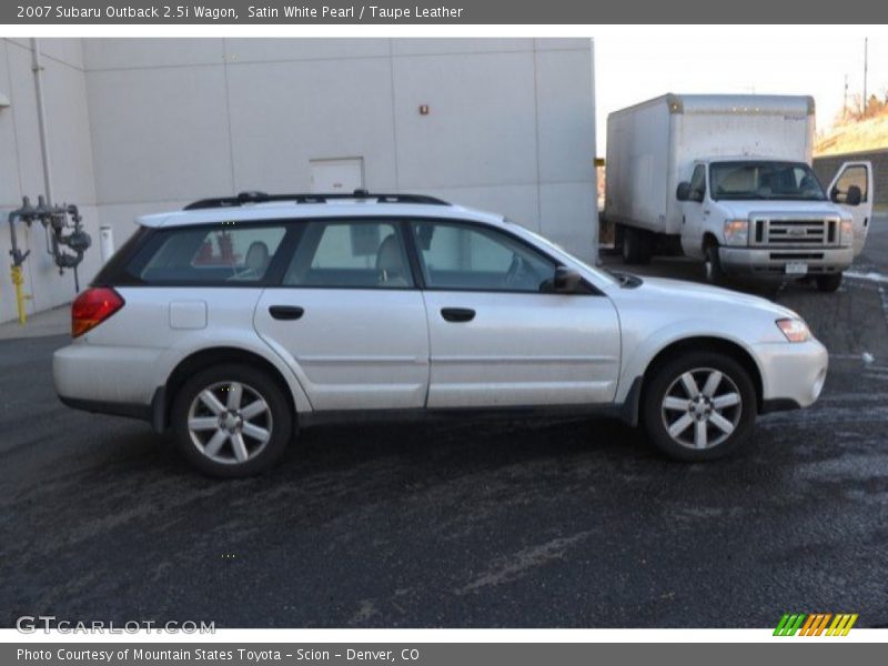Satin White Pearl / Taupe Leather 2007 Subaru Outback 2.5i Wagon