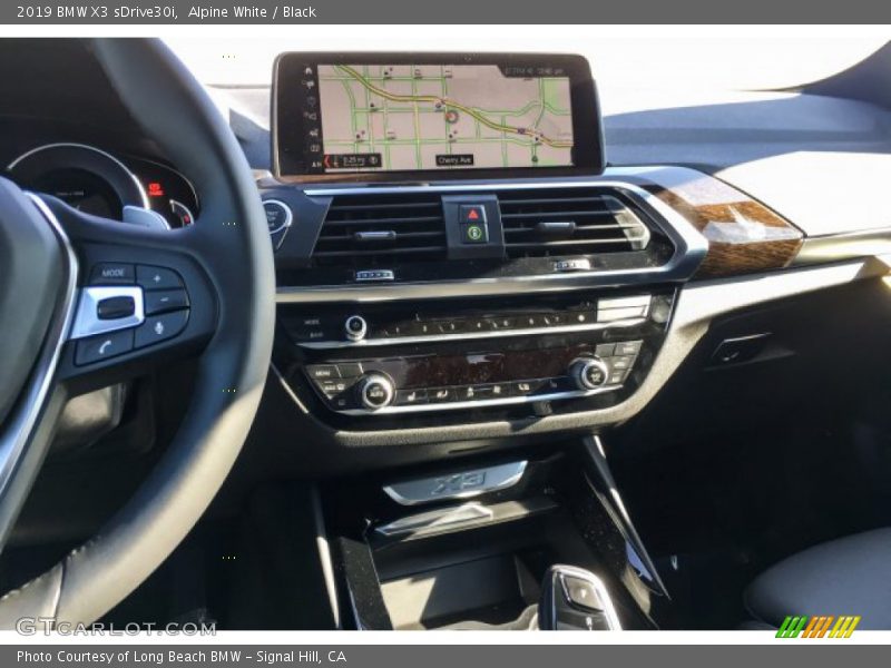 Alpine White / Black 2019 BMW X3 sDrive30i