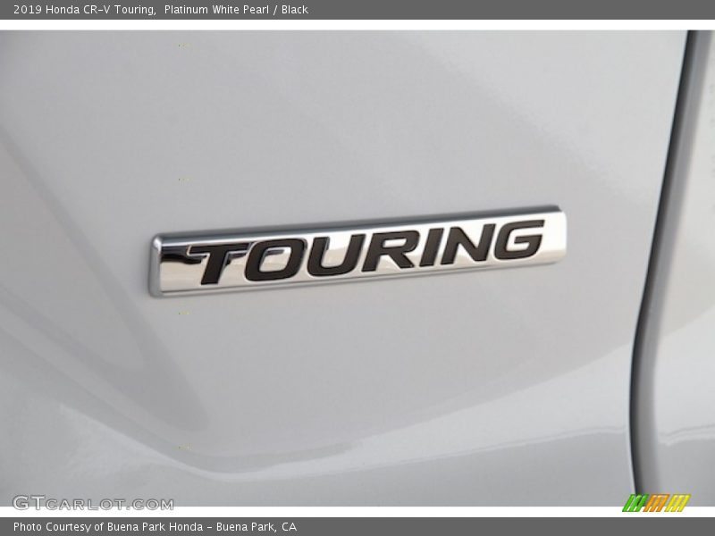  2019 CR-V Touring Logo