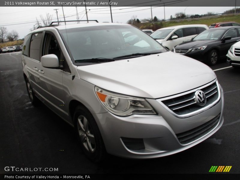 Mercury Silver Metallic / Aero Gray 2011 Volkswagen Routan SE