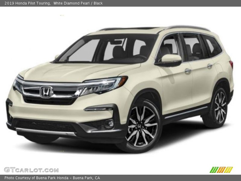 White Diamond Pearl / Black 2019 Honda Pilot Touring