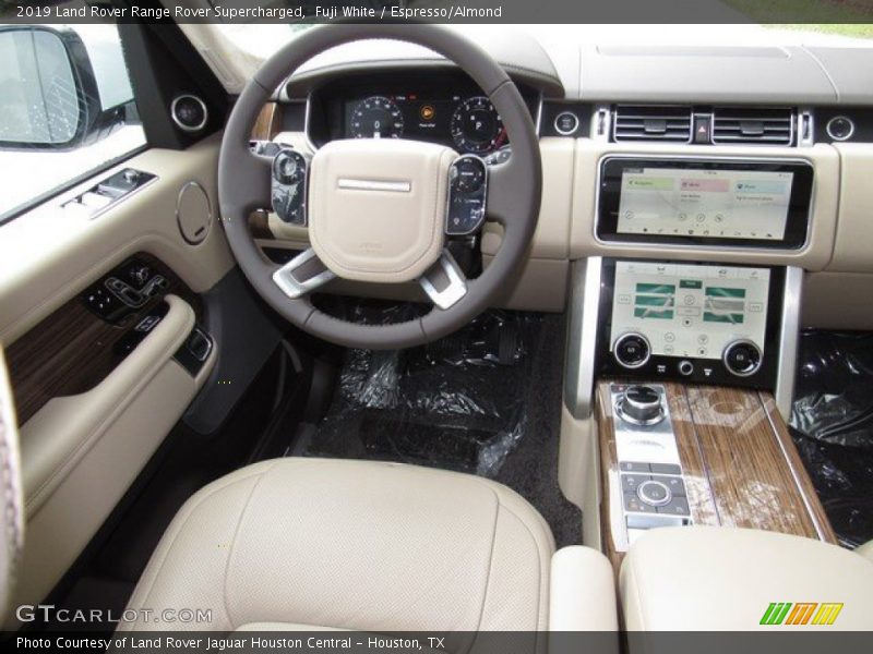 Fuji White / Espresso/Almond 2019 Land Rover Range Rover Supercharged