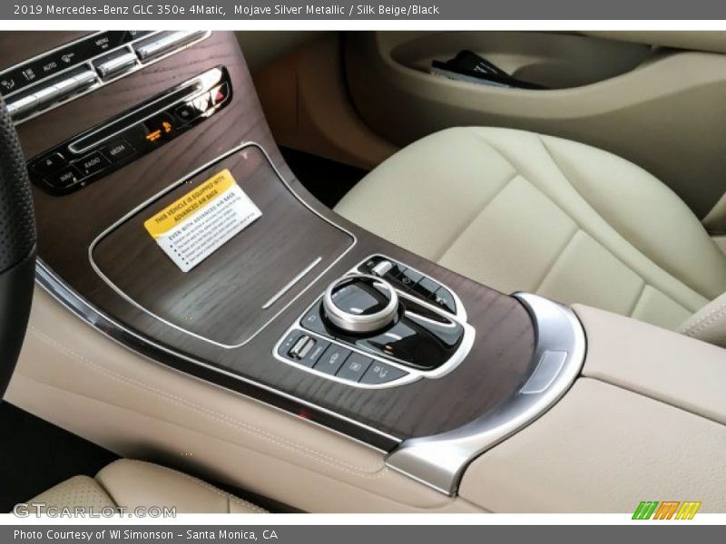 Mojave Silver Metallic / Silk Beige/Black 2019 Mercedes-Benz GLC 350e 4Matic