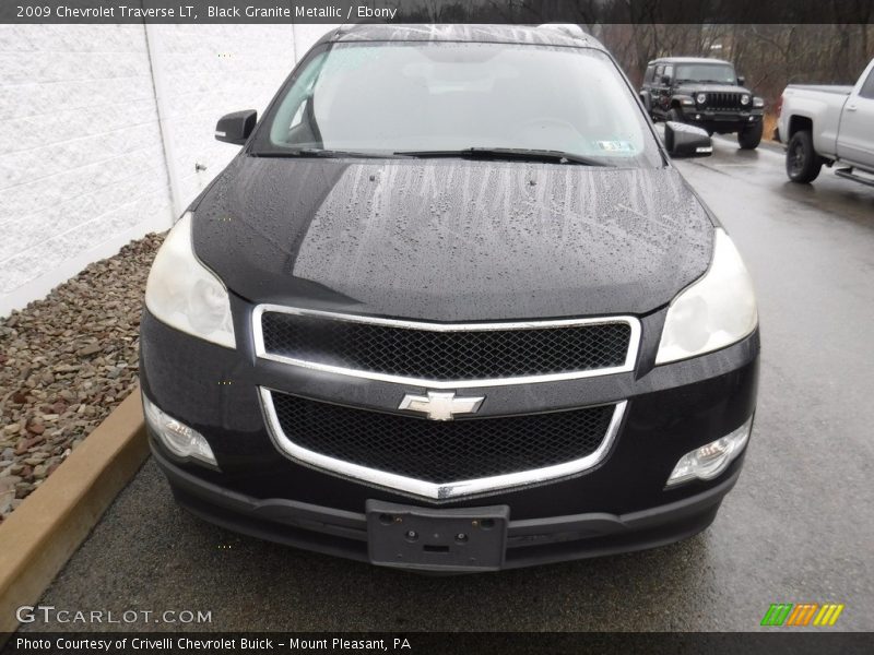 Black Granite Metallic / Ebony 2009 Chevrolet Traverse LT