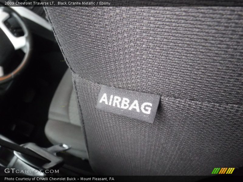 Black Granite Metallic / Ebony 2009 Chevrolet Traverse LT