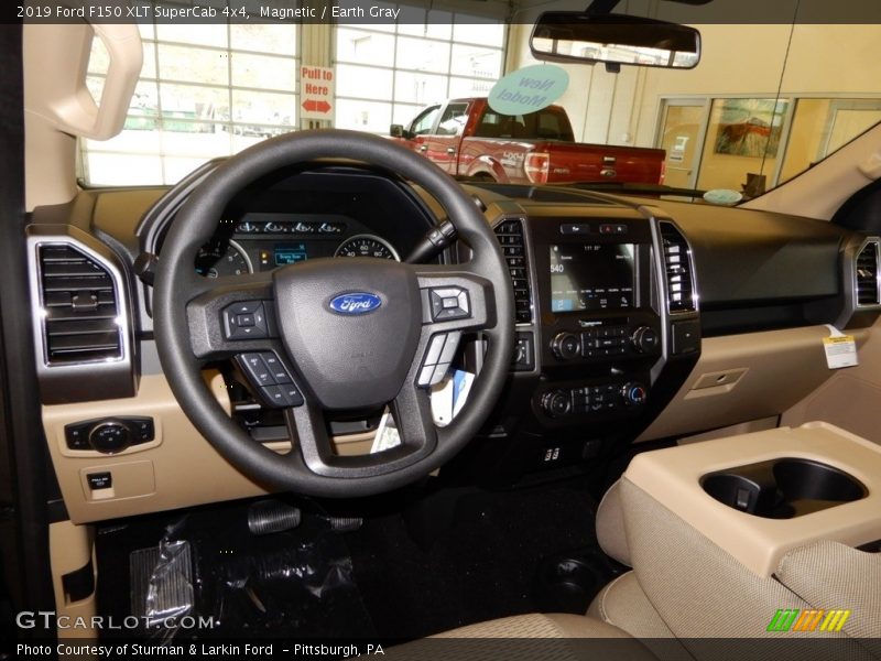 Magnetic / Earth Gray 2019 Ford F150 XLT SuperCab 4x4