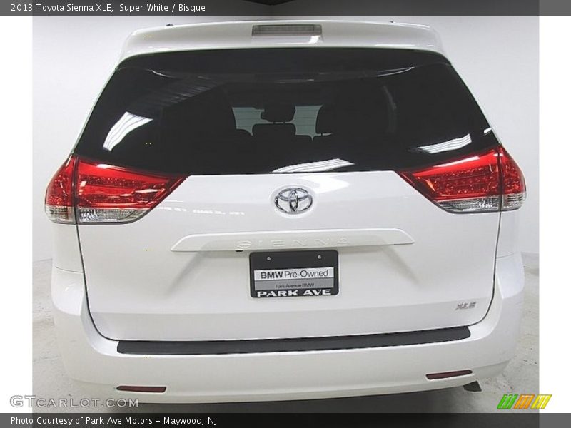 Super White / Bisque 2013 Toyota Sienna XLE