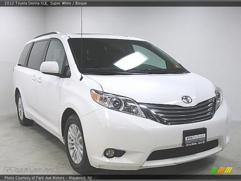 Super White / Bisque 2013 Toyota Sienna XLE