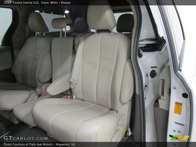 Super White / Bisque 2013 Toyota Sienna XLE