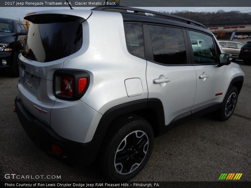 Glacier Metallic / Black 2017 Jeep Renegade Trailhawk 4x4