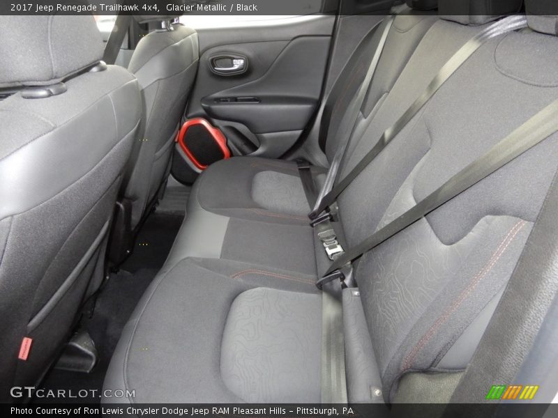 Glacier Metallic / Black 2017 Jeep Renegade Trailhawk 4x4