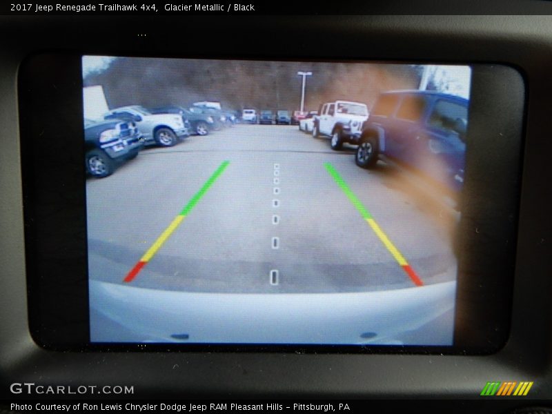 Glacier Metallic / Black 2017 Jeep Renegade Trailhawk 4x4