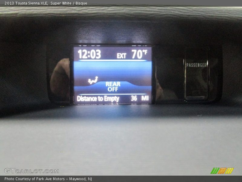 Super White / Bisque 2013 Toyota Sienna XLE