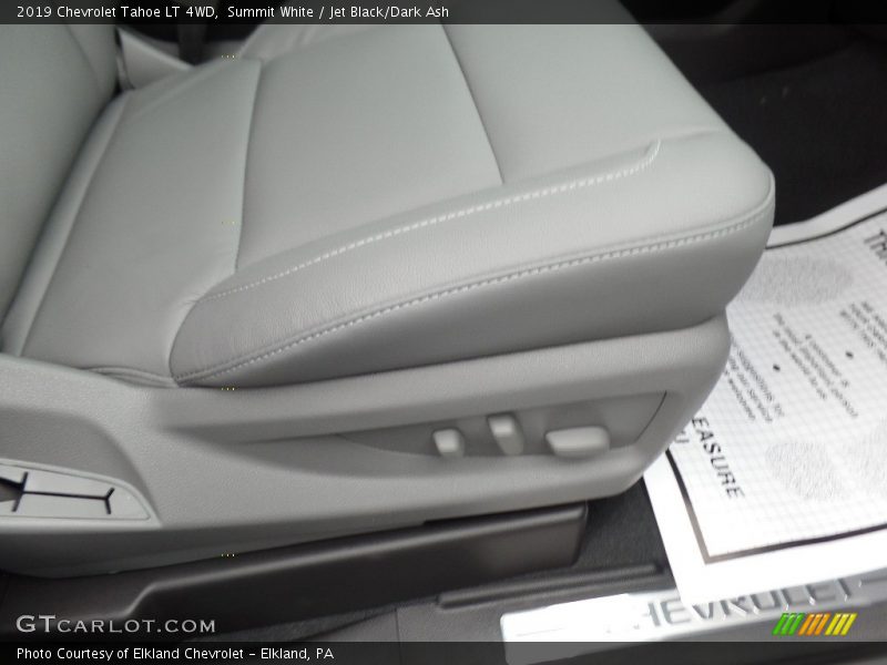Summit White / Jet Black/Dark Ash 2019 Chevrolet Tahoe LT 4WD