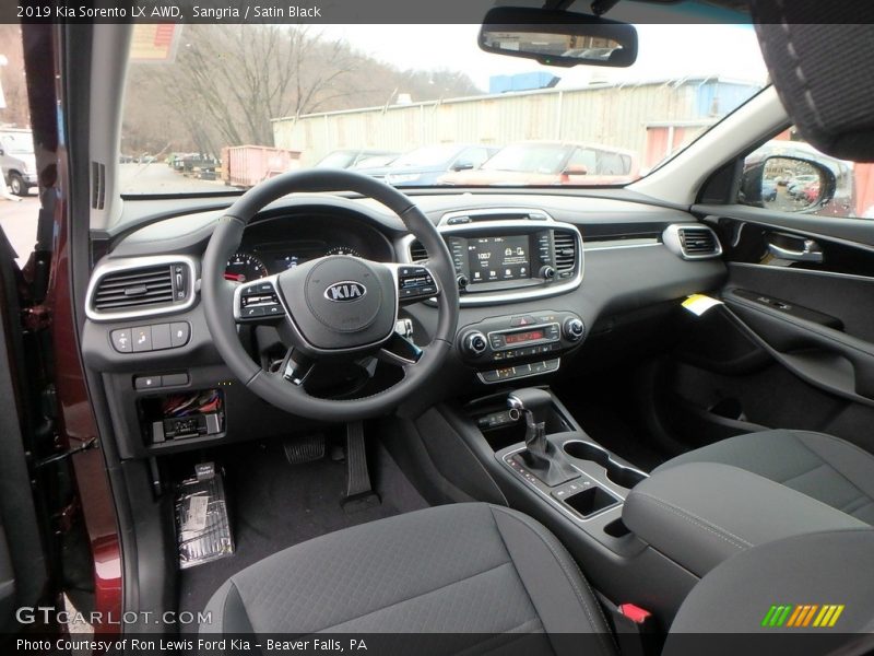  2019 Sorento LX AWD Satin Black Interior