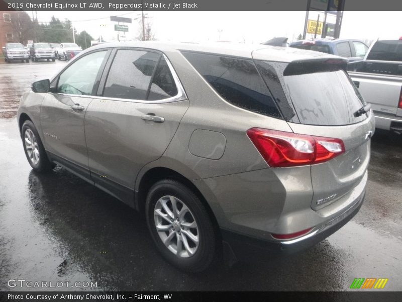 Pepperdust Metallic / Jet Black 2019 Chevrolet Equinox LT AWD