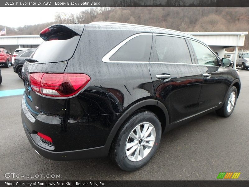 Ebony Black / Satin Black 2019 Kia Sorento LX AWD