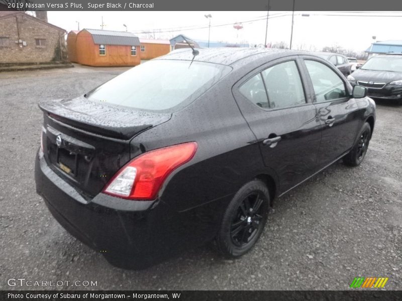 Super Black / Charcoal 2019 Nissan Versa S Plus