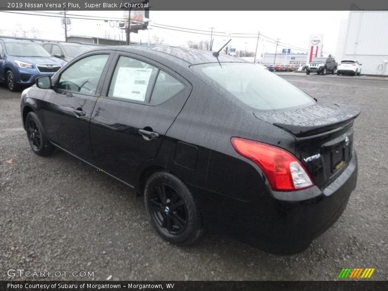Super Black / Charcoal 2019 Nissan Versa S Plus