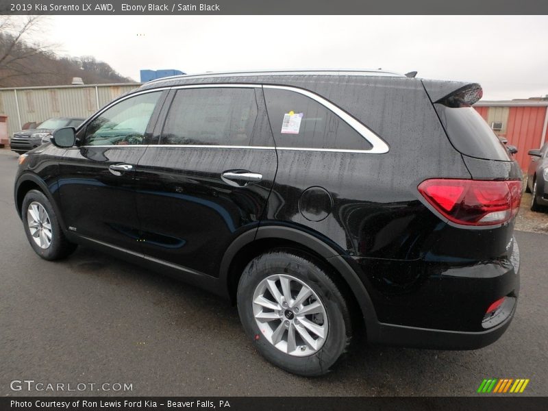 Ebony Black / Satin Black 2019 Kia Sorento LX AWD