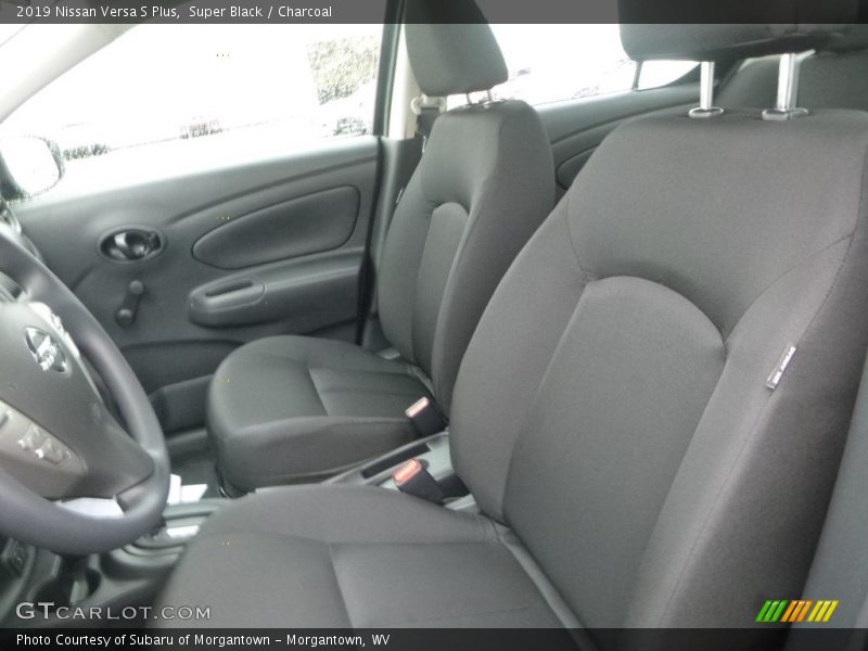 Super Black / Charcoal 2019 Nissan Versa S Plus