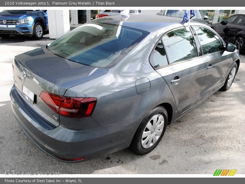 Platinum Grey Metallic / Titan Black 2016 Volkswagen Jetta S