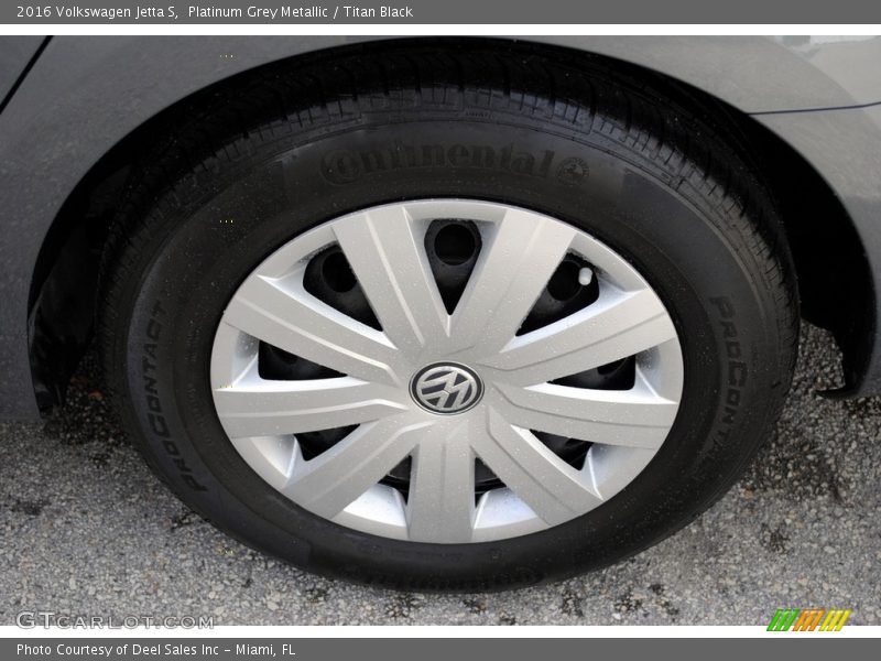 Platinum Grey Metallic / Titan Black 2016 Volkswagen Jetta S
