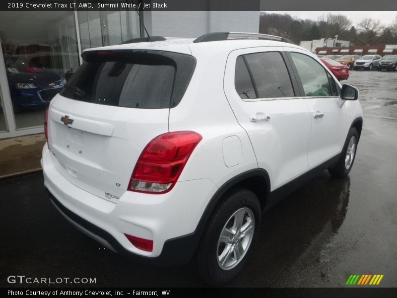 Summit White / Jet Black 2019 Chevrolet Trax LT AWD