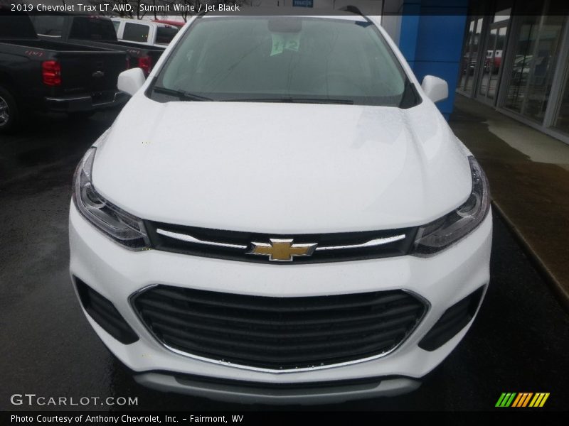 Summit White / Jet Black 2019 Chevrolet Trax LT AWD