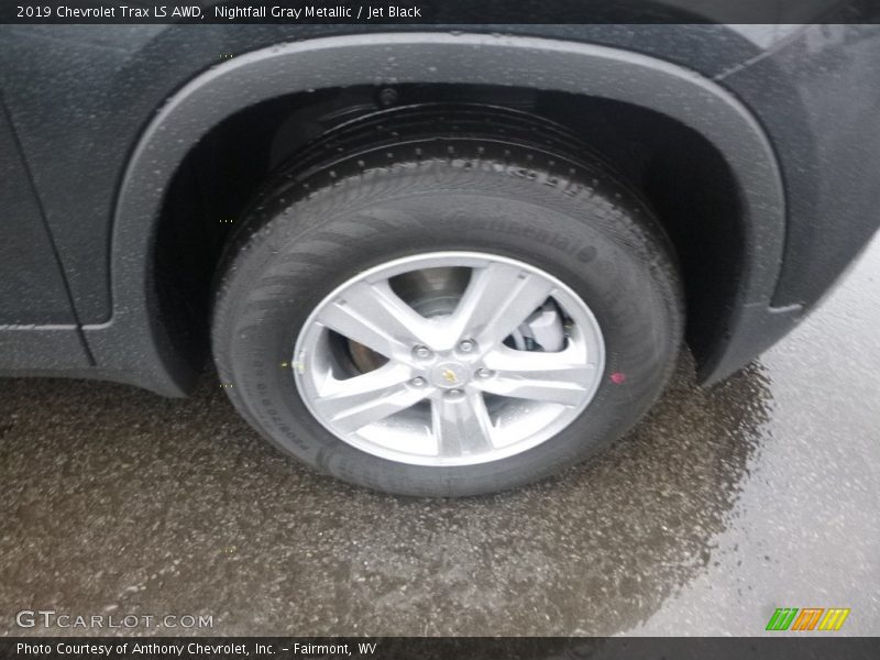 Nightfall Gray Metallic / Jet Black 2019 Chevrolet Trax LS AWD