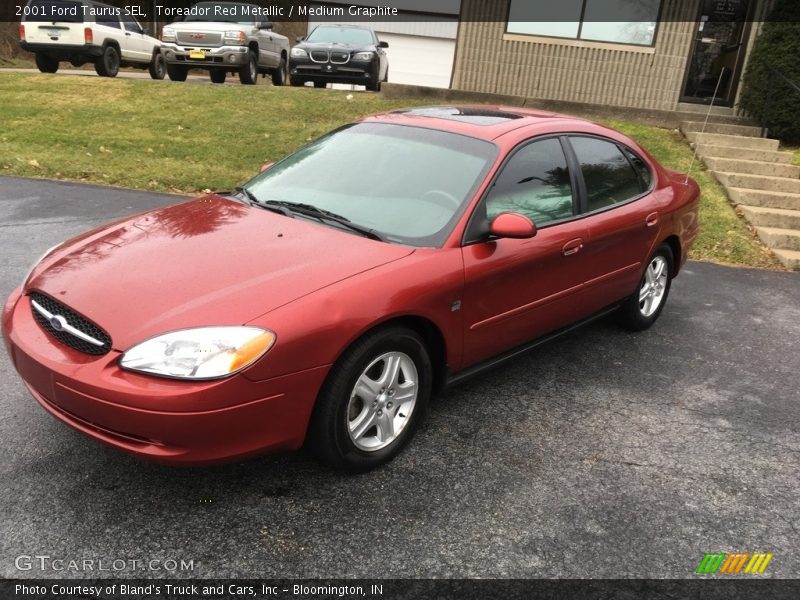 Toreador Red Metallic / Medium Graphite 2001 Ford Taurus SEL