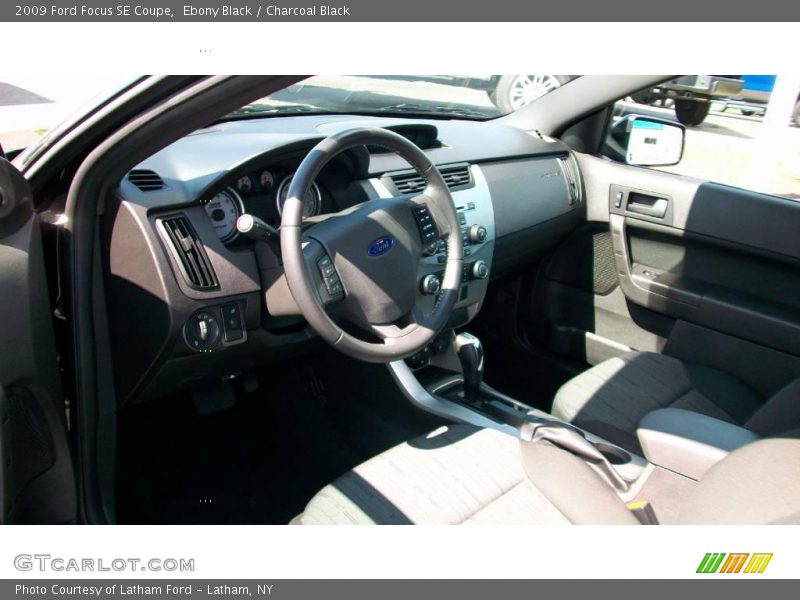 Ebony Black / Charcoal Black 2009 Ford Focus SE Coupe