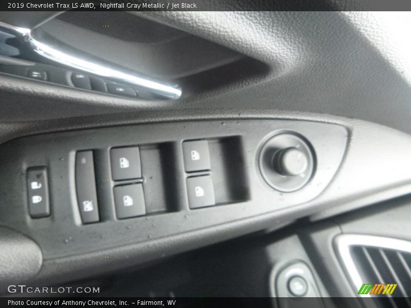 Nightfall Gray Metallic / Jet Black 2019 Chevrolet Trax LS AWD