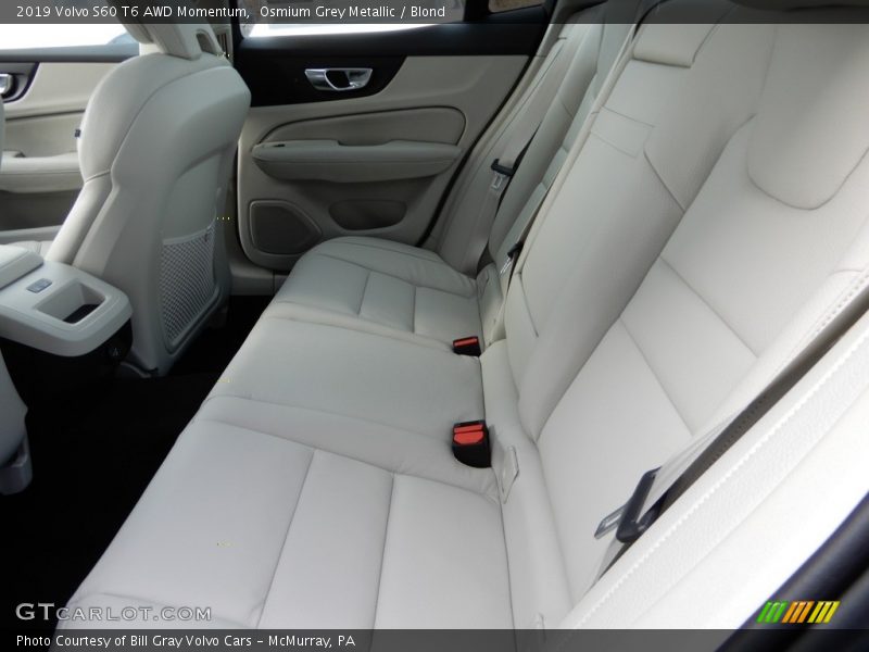 Rear Seat of 2019 S60 T6 AWD Momentum