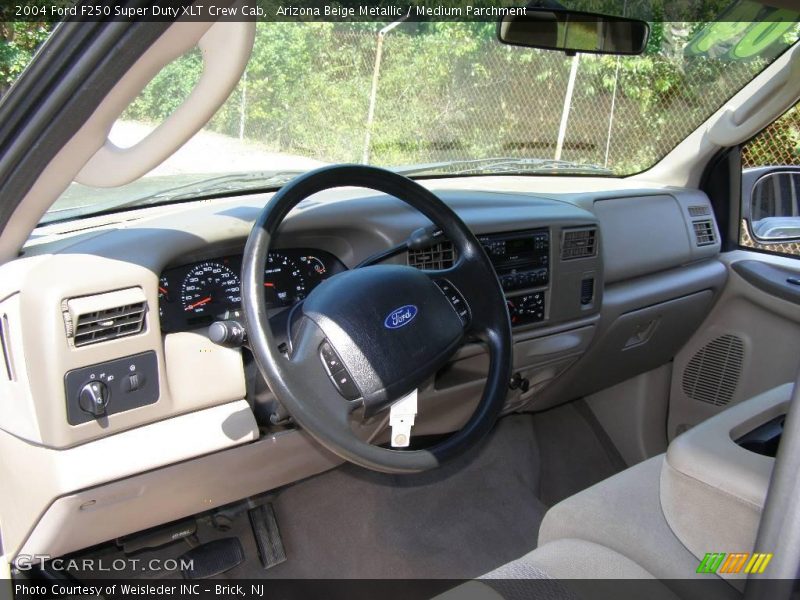 Arizona Beige Metallic / Medium Parchment 2004 Ford F250 Super Duty XLT Crew Cab