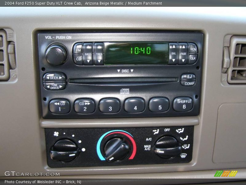 Arizona Beige Metallic / Medium Parchment 2004 Ford F250 Super Duty XLT Crew Cab