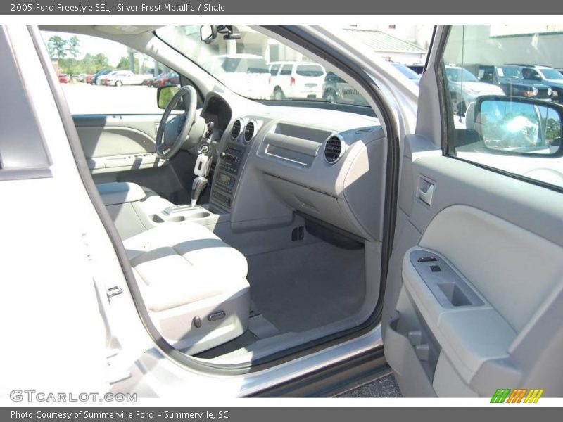 Silver Frost Metallic / Shale 2005 Ford Freestyle SEL
