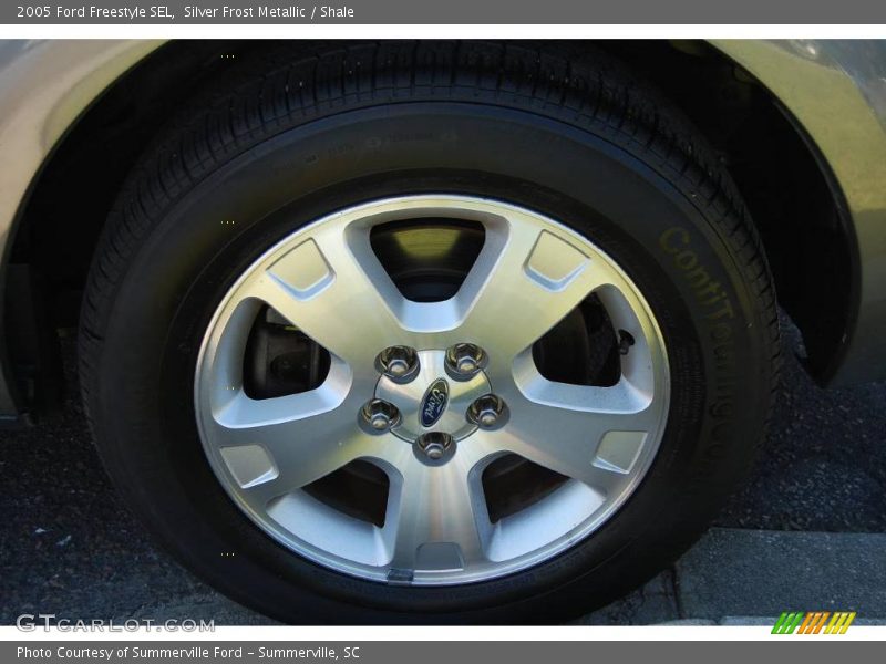 Silver Frost Metallic / Shale 2005 Ford Freestyle SEL