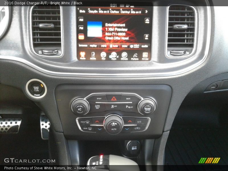Bright White / Black 2016 Dodge Charger R/T
