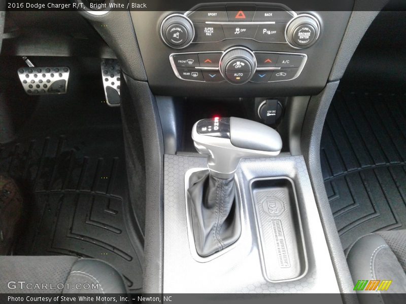 Bright White / Black 2016 Dodge Charger R/T