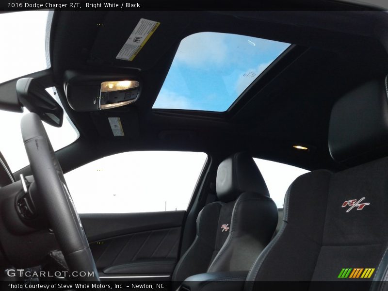 Bright White / Black 2016 Dodge Charger R/T