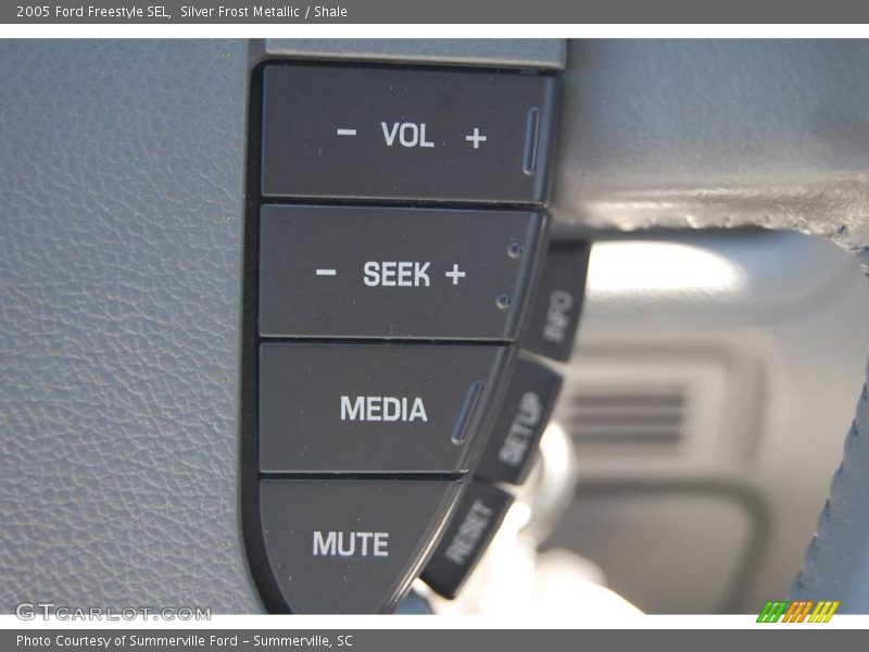 Silver Frost Metallic / Shale 2005 Ford Freestyle SEL
