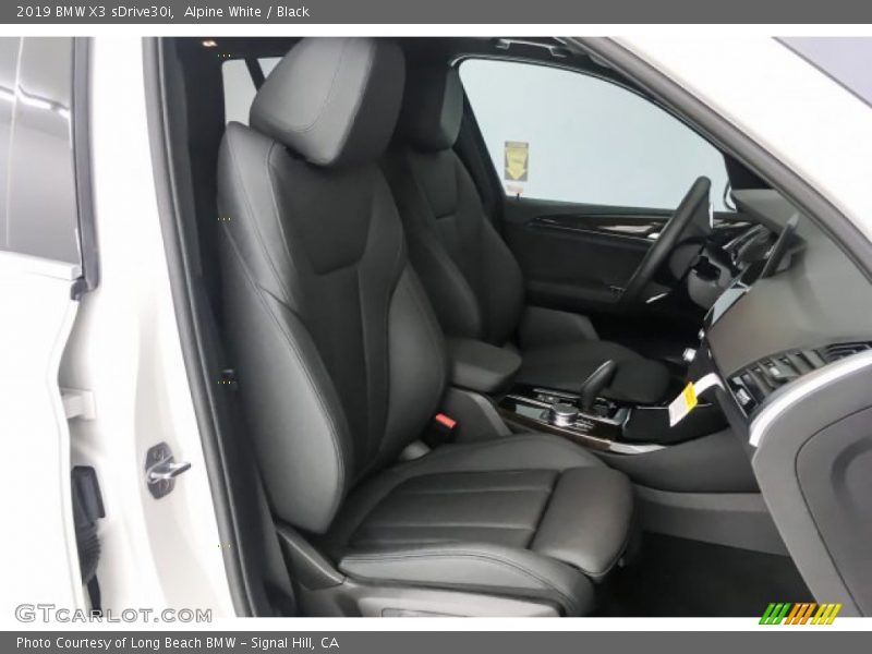 Alpine White / Black 2019 BMW X3 sDrive30i