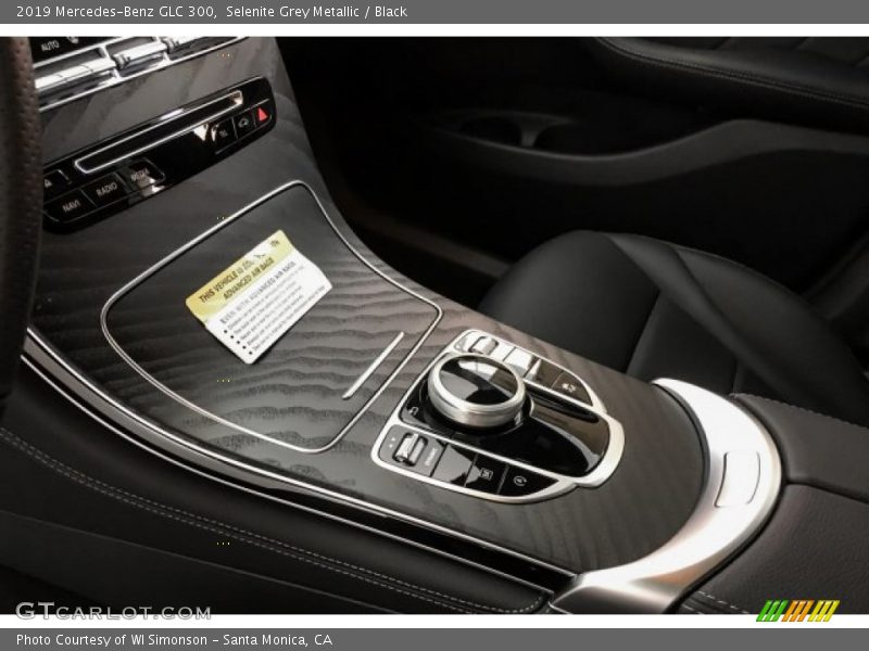 Selenite Grey Metallic / Black 2019 Mercedes-Benz GLC 300