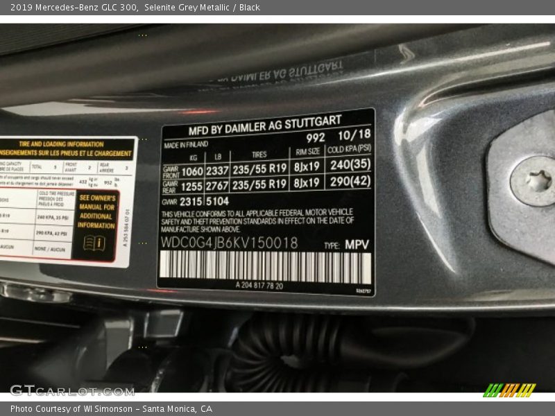 Selenite Grey Metallic / Black 2019 Mercedes-Benz GLC 300