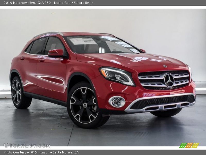 Jupiter Red / Sahara Beige 2019 Mercedes-Benz GLA 250