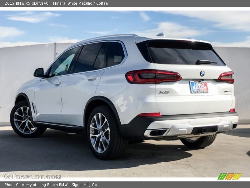 Mineral White Metallic / Coffee 2019 BMW X5 xDrive40i