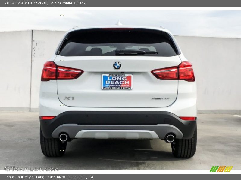 Alpine White / Black 2019 BMW X1 sDrive28i